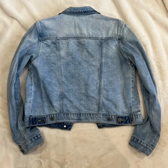 Carly Jean Los Angeles Fletcher Jean Jacket - Picture 5 of 6